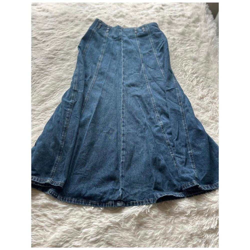 Urban Revivo Denim Midi Skirt Belted A-Line Blue XS High Waist Classic

⸻ - Picture 3 of 6